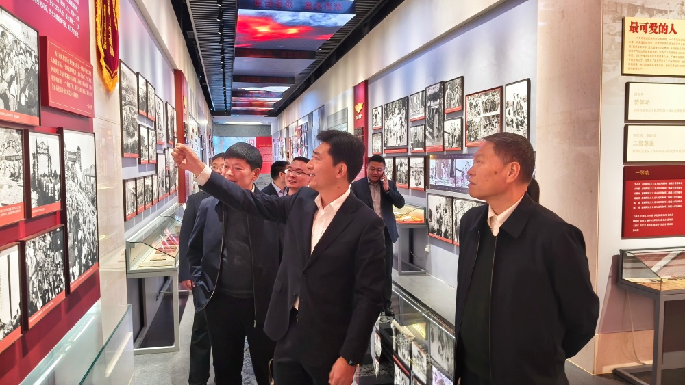 中安华力走访徽派企业国际经贸合作联盟秘书长单位