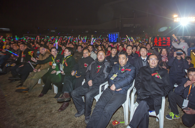 华力 状元府之夜大型群星演唱会唱响临泉